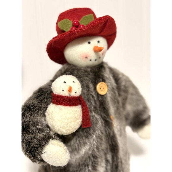 Vintage Delton Christmas Plush Snowman Lady And Snowman Lady w Child In Furs - Picture 5 of 7